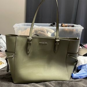 Michael Kors travel tote